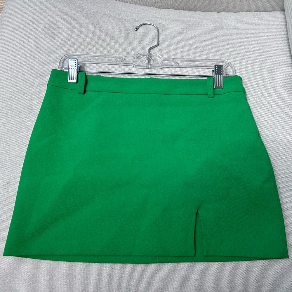 Green Zara mini skirt with slit